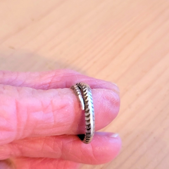Sterling Silver Snake Ring - Size 7-1/4 - Picture 8 of 8